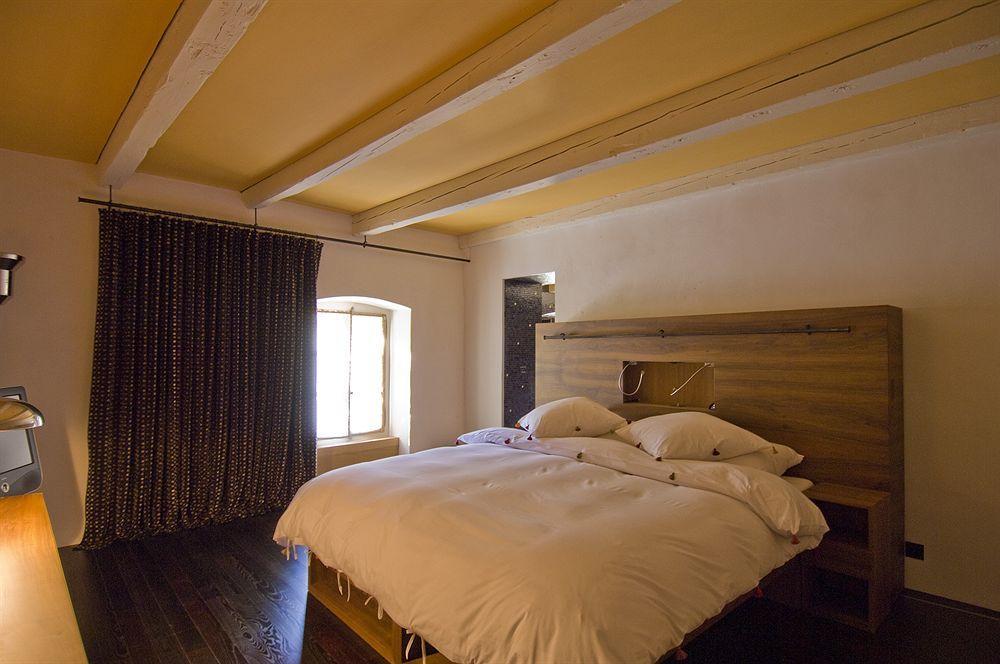 Chateau Le Rosey Hotel Nyon Exterior photo
